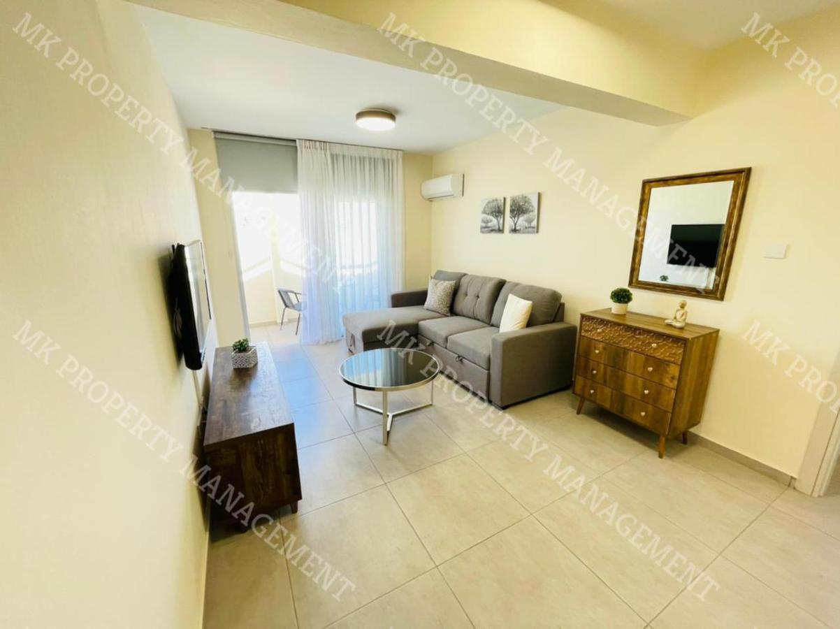 Milos City Center Apts No.34 Larnaca Exterior photo