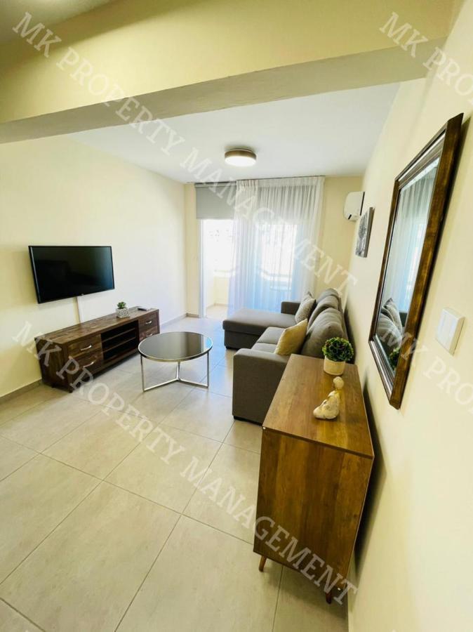 Milos City Center Apts No.34 Larnaca Exterior photo