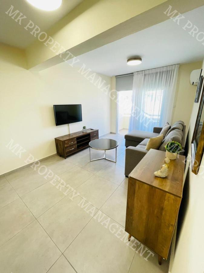 Milos City Center Apts No.34 Larnaca Exterior photo